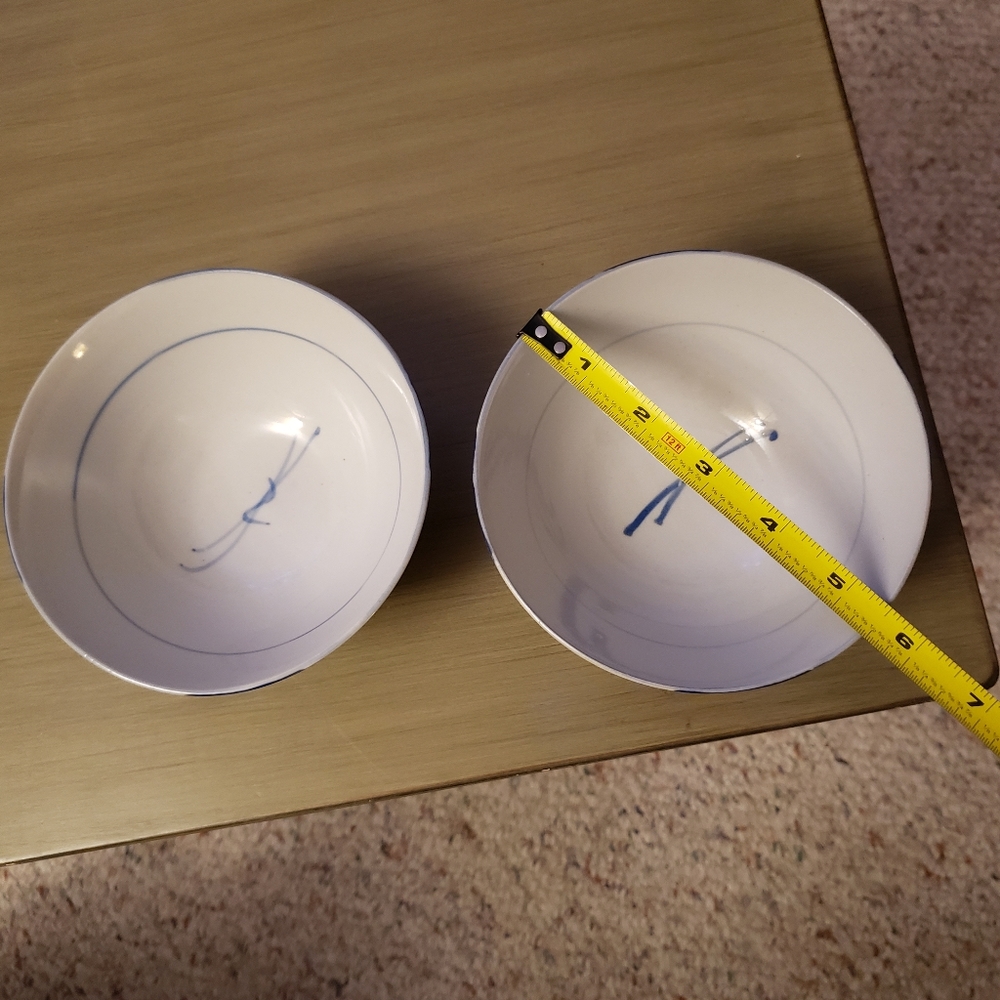 2 kil porcelain Chinese rice/soup bowls
